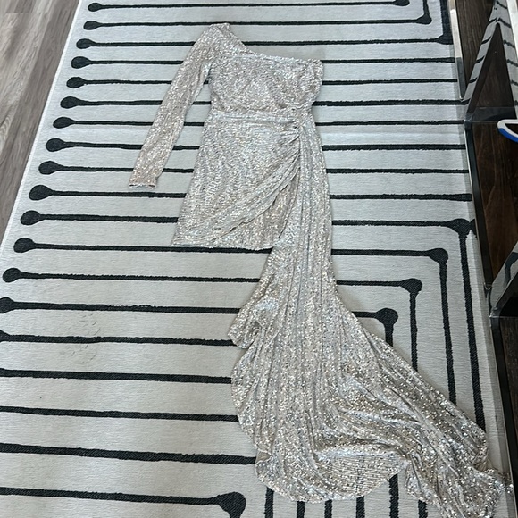 Windsor sequined mini dress one shoulder - Picture 2 of 4